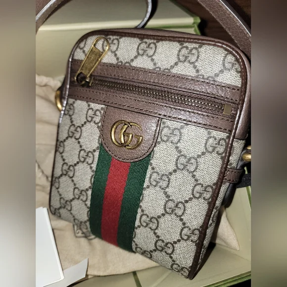 Authentic Gucci Ophidia GG Supreme Crossbody Bag - Picture 8 of 11